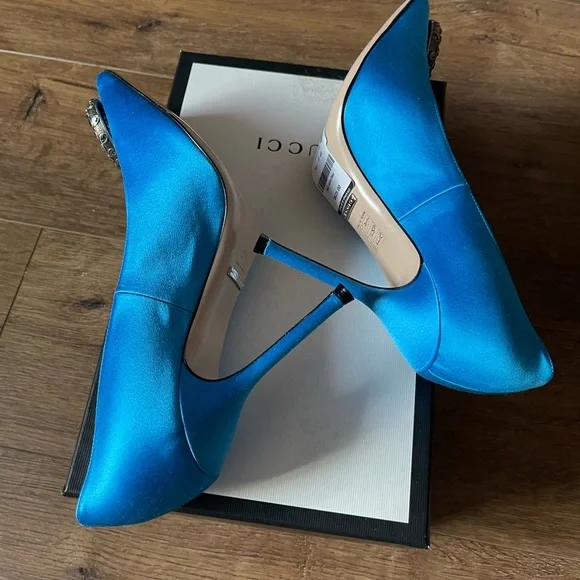 GUCCI-AUTHENTIC (NWT) Blue Satin Heels - Picture 9 of 15